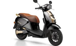 Motor Listrik Smoot Dibekali dengan Fitur Battery Swap